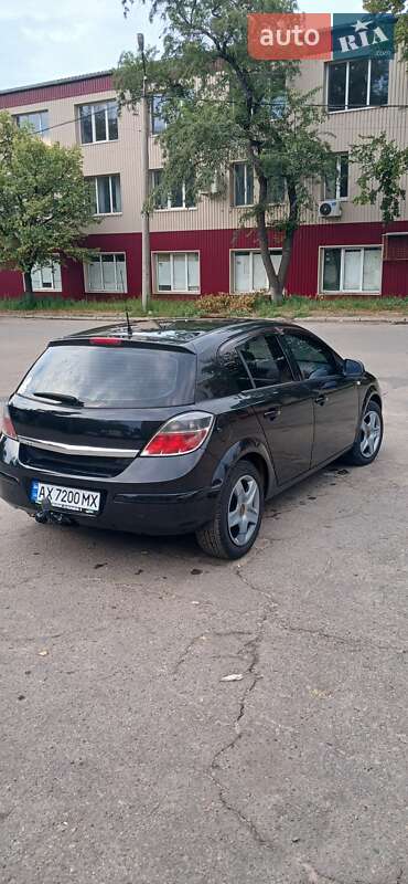 Хэтчбек Opel Astra 2012 в Харькове
