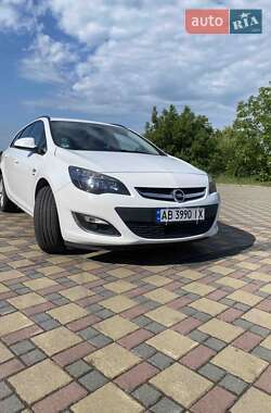 Универсал Opel Astra 2013 в Гайсине