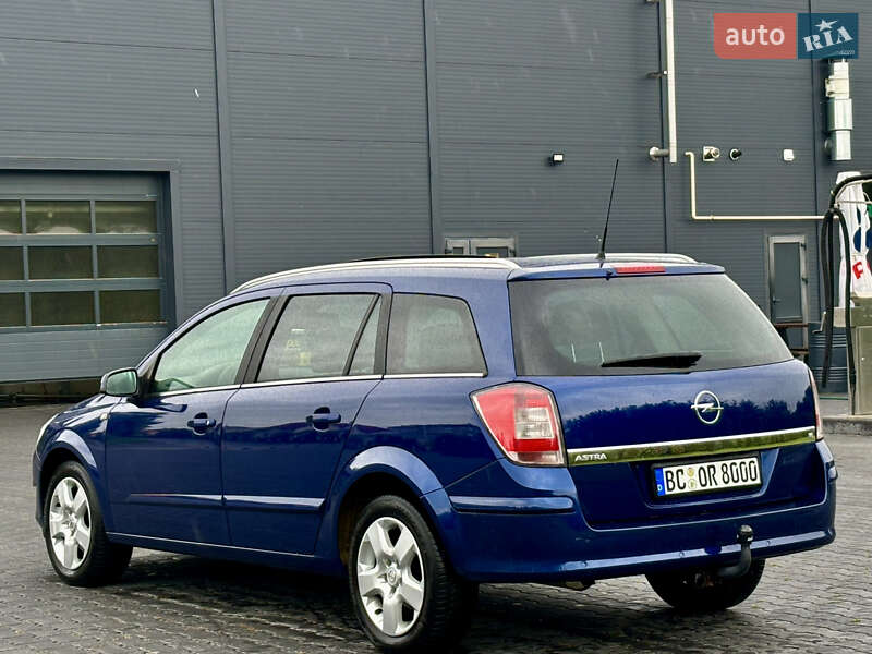 Универсал Opel Astra 2008 в Тернополе