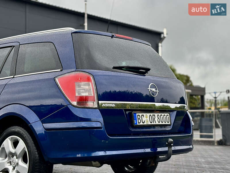 Универсал Opel Astra 2008 в Тернополе