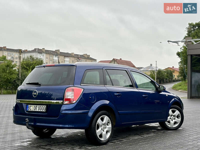 Универсал Opel Astra 2008 в Тернополе