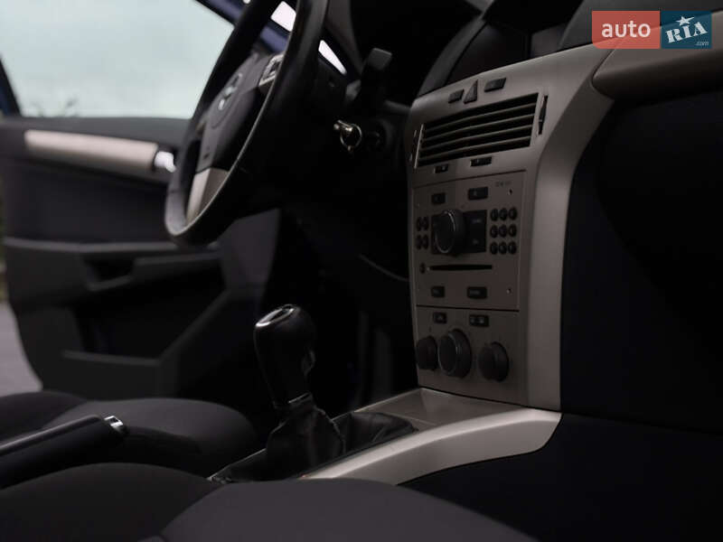 Универсал Opel Astra 2008 в Тернополе