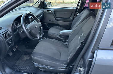 Седан Opel Astra 2007 в 