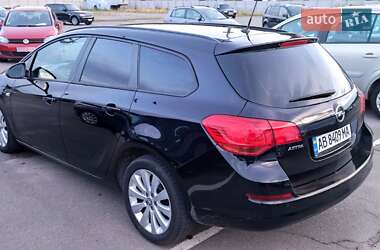 Универсал Opel Astra 2010 в 