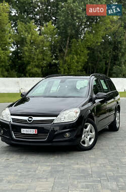 Універсал Opel Astra 2007 в Луцьку