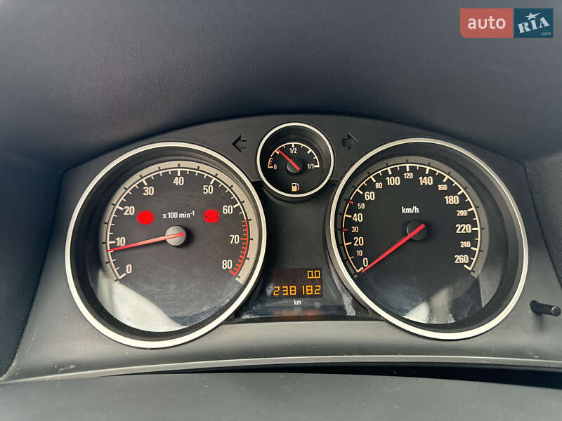 Универсал Opel Astra 2007 в Луцке