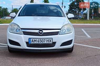 Универсал Opel Astra 2009 в 