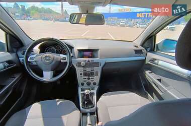 Универсал Opel Astra 2009 в 
