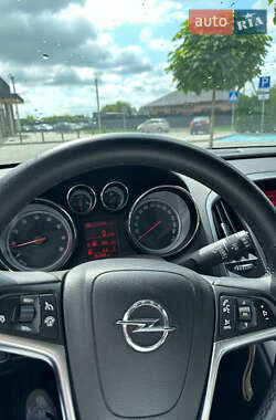 Хэтчбек Opel Astra 2015 в 