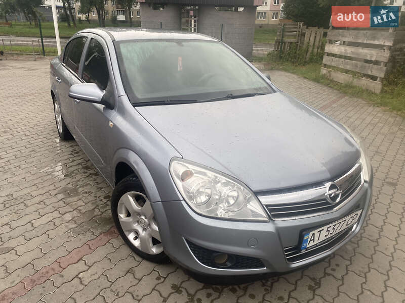Седан Opel Astra 2008 в Калуше