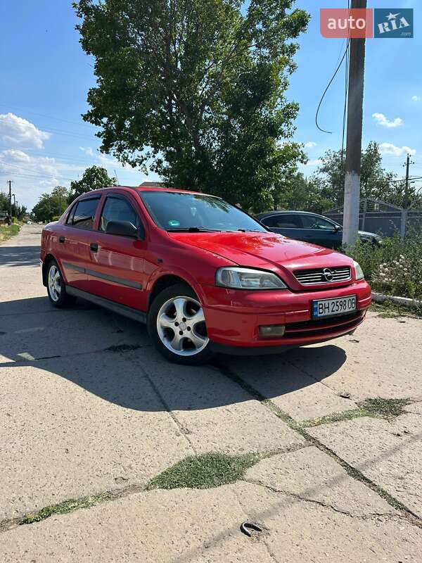 Седан Opel Astra 1999 в Рени