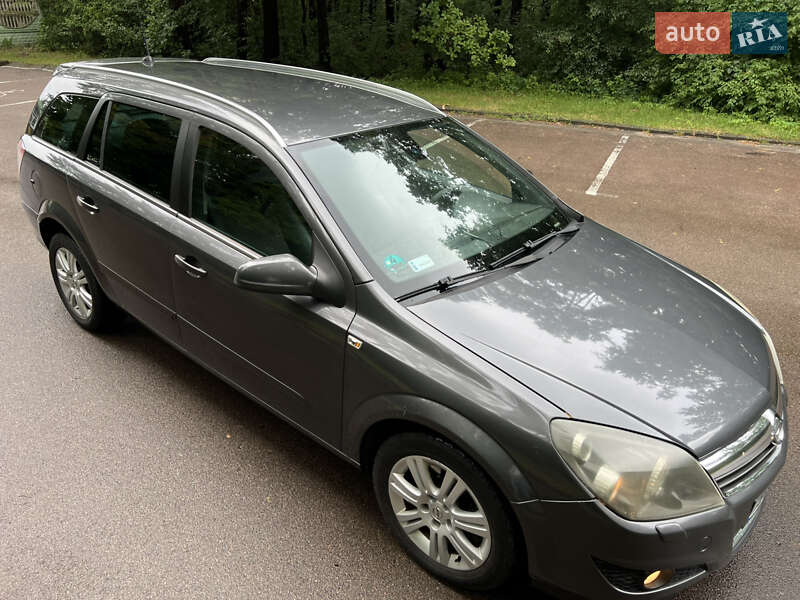 Универсал Opel Astra 2009 в Житомире
