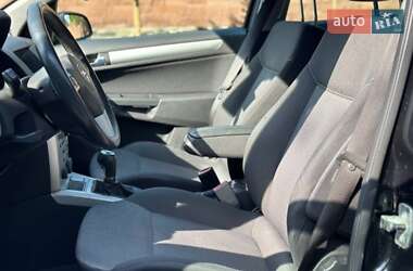 Универсал Opel Astra 2009 в 