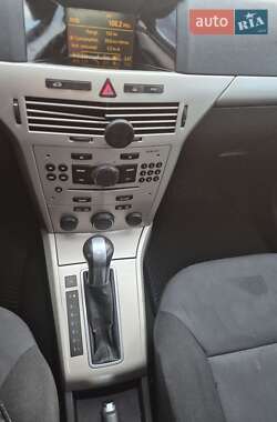 Седан Opel Astra 2008 в 