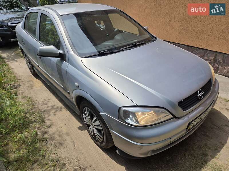 Седан Opel Astra 2000 в Львові