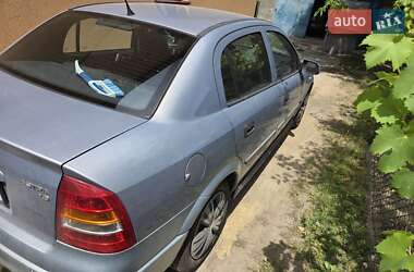 Седан Opel Astra 2000 в 