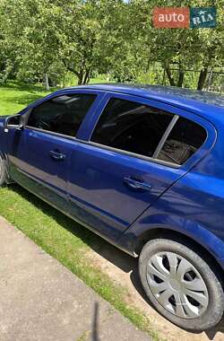 Хетчбек Opel Astra 2004 в Богородчанах
