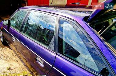 Хэтчбек Opel Astra 1993 в 