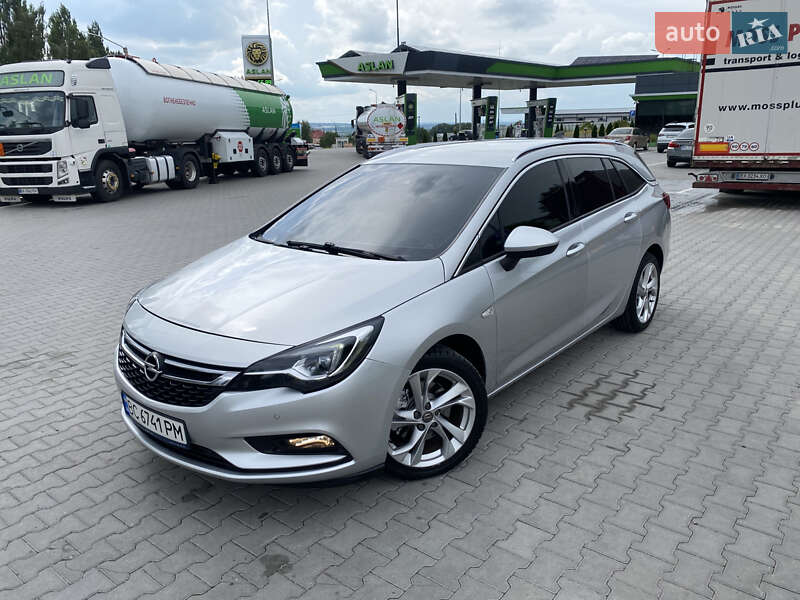 Универсал Opel Astra 2016 в Хмельницком
