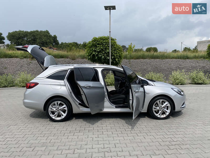 Универсал Opel Astra 2016 в Хмельницком