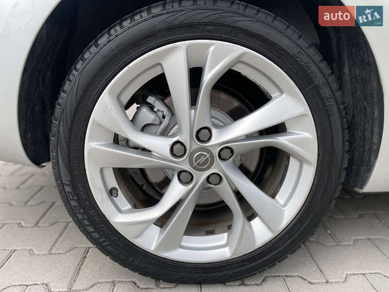 Универсал Opel Astra 2016 в Хмельницком