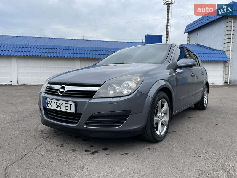 Хэтчбек Opel Astra 2006 в Радивилове