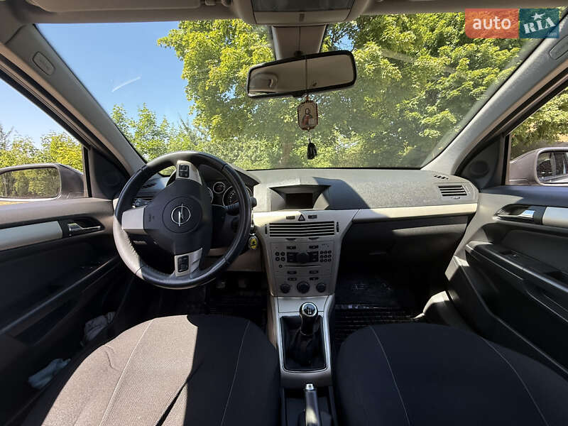 Универсал Opel Astra 2007 в Ивано-Франковске