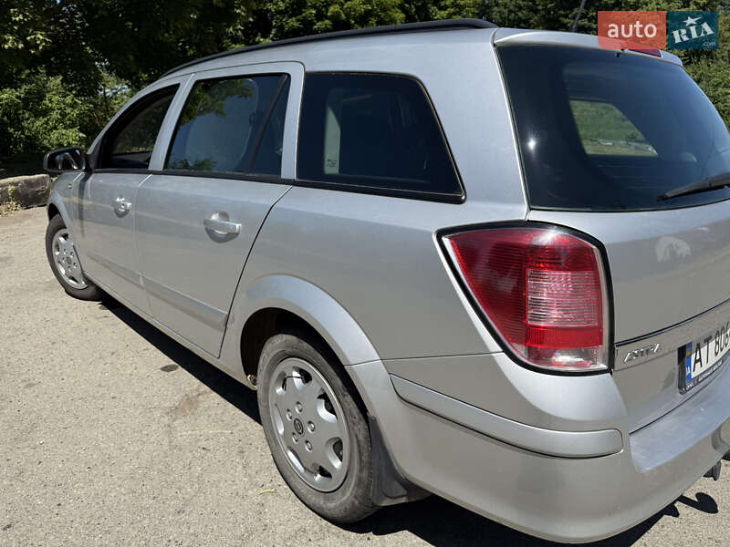 Универсал Opel Astra 2007 в Ивано-Франковске