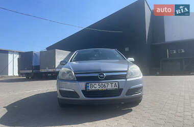 Хетчбек Opel Astra 2005 в 