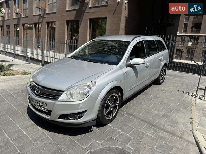 Универсал Opel Astra 2007 в Одессе