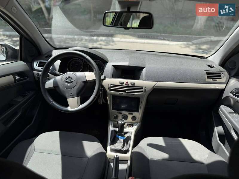 Универсал Opel Astra 2007 в Одессе