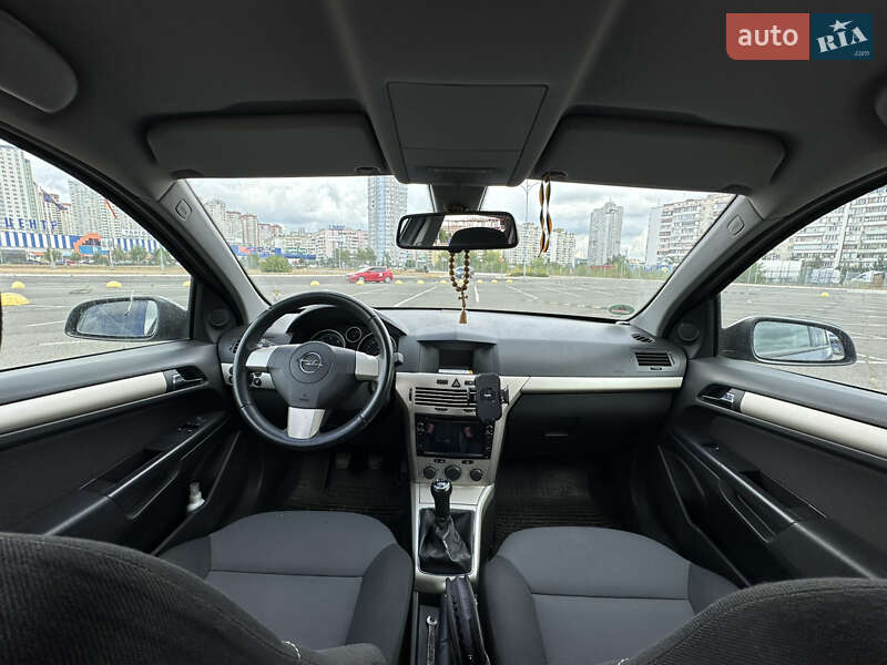 Универсал Opel Astra 2008 в Киеве