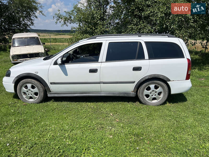 Универсал Opel Astra 2000 в Самборе