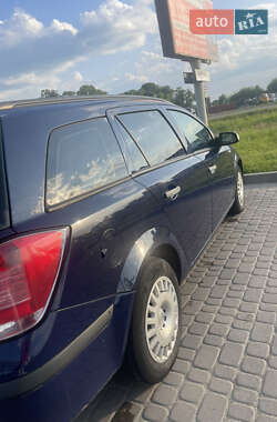 Универсал Opel Astra 2005 в 