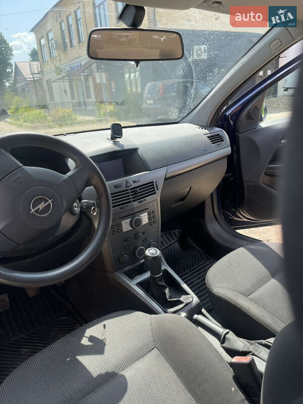 Універсал Opel Astra 2005 в Львові