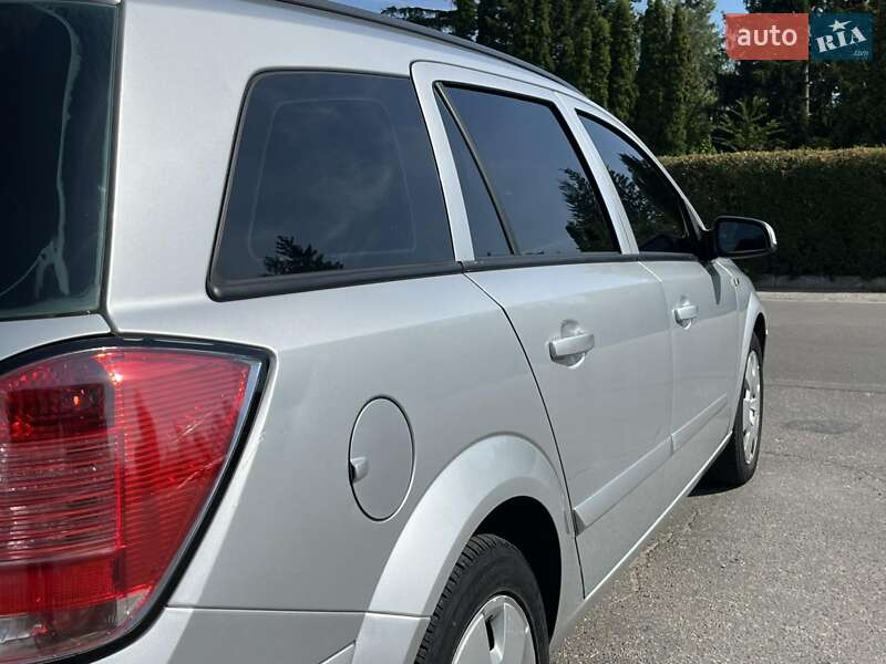 Універсал Opel Astra 2005 в Білій Церкві