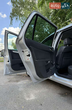 Универсал Opel Astra 2008 в 