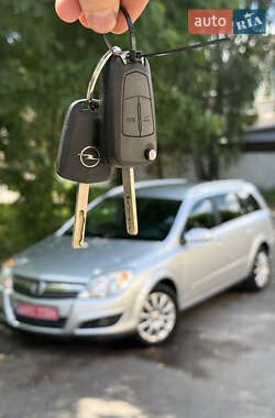 Универсал Opel Astra 2008 в 