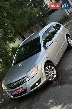 Универсал Opel Astra 2008 в 