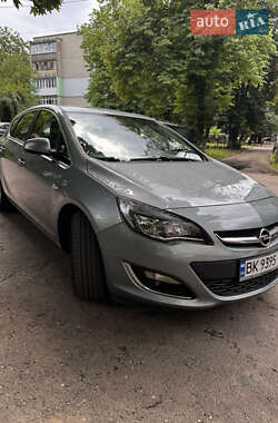 Хэтчбек Opel Astra 2013 в Ровно