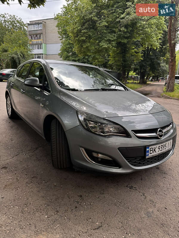 Opel Astra 2013