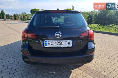 Универсал Opel Astra 2011 в 