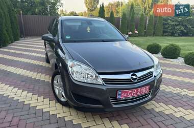 Универсал Opel Astra 2010 в Виннице