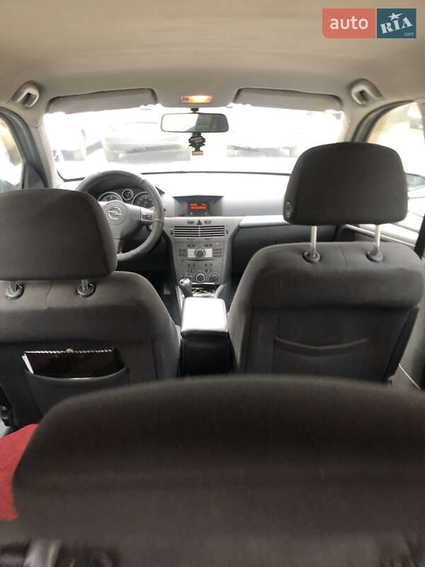 Универсал Opel Astra 2006 в Львове