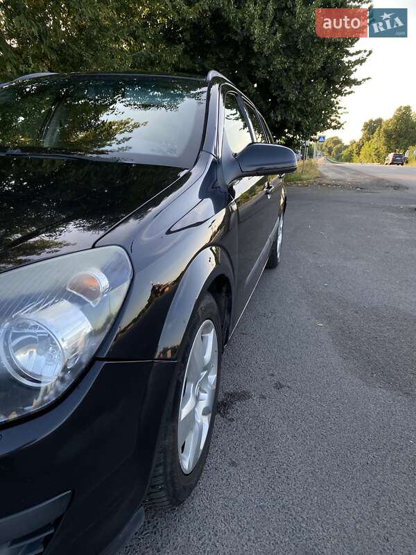 Универсал Opel Astra 2004 в Луцке