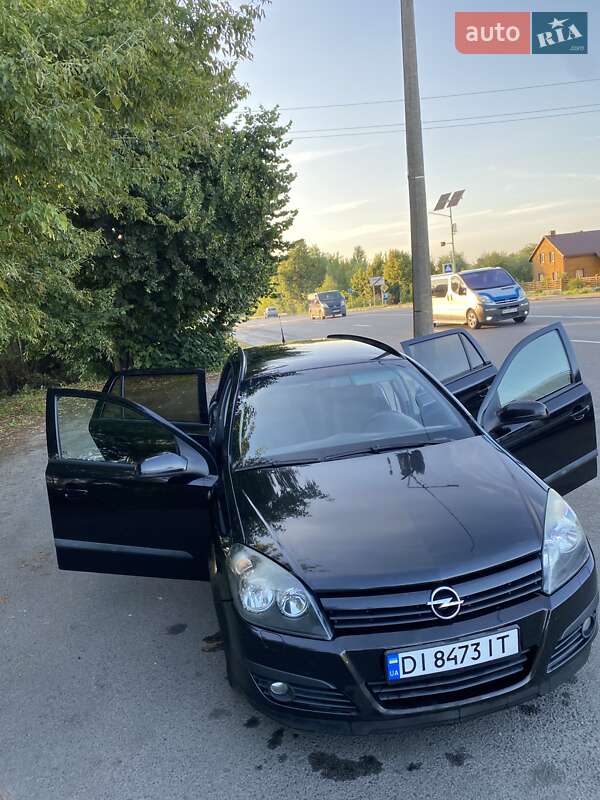 Универсал Opel Astra 2004 в Луцке