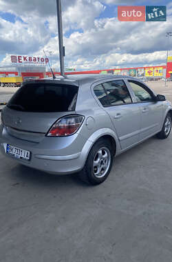 Хетчбек Opel Astra 2008 в 