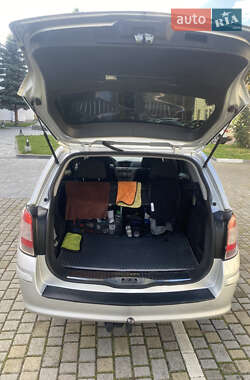 Универсал Opel Astra 2007 в 