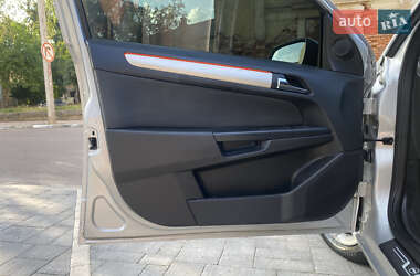 Универсал Opel Astra 2007 в 