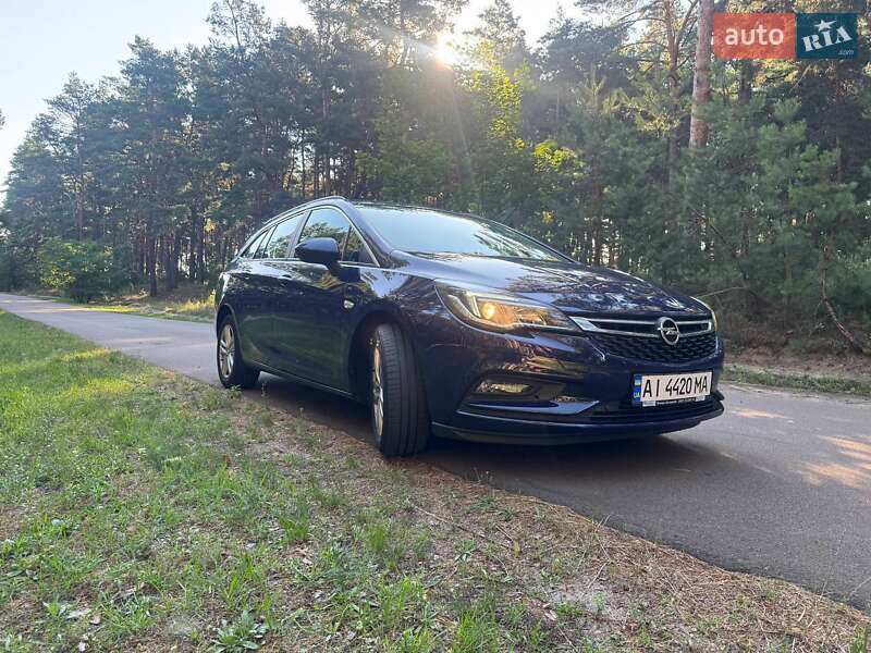 Универсал Opel Astra 2016 в Борисполе